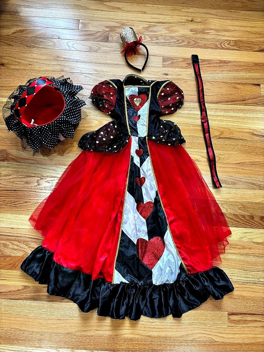 Spirit Queen of Hearts Costume Kids Medium Complete Set Halloween
